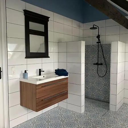 לינה וארוחת בוקר 'tuus Op Tessel'